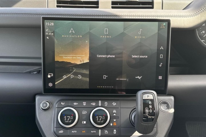 2026 (26) LAND ROVER DEFENDER 3.0 D350 X-Dynamic HSE 110 5dr Auto 5725837