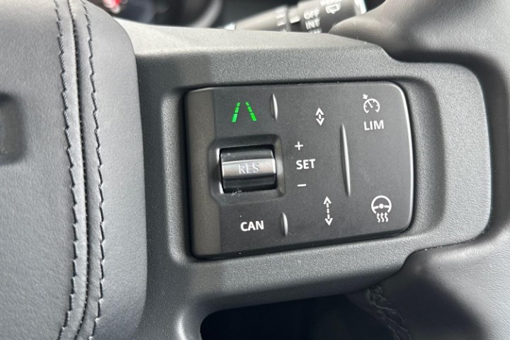 2026 (26) LAND ROVER DEFENDER 3.0 D350 X-Dynamic HSE 110 5dr Auto 5725853