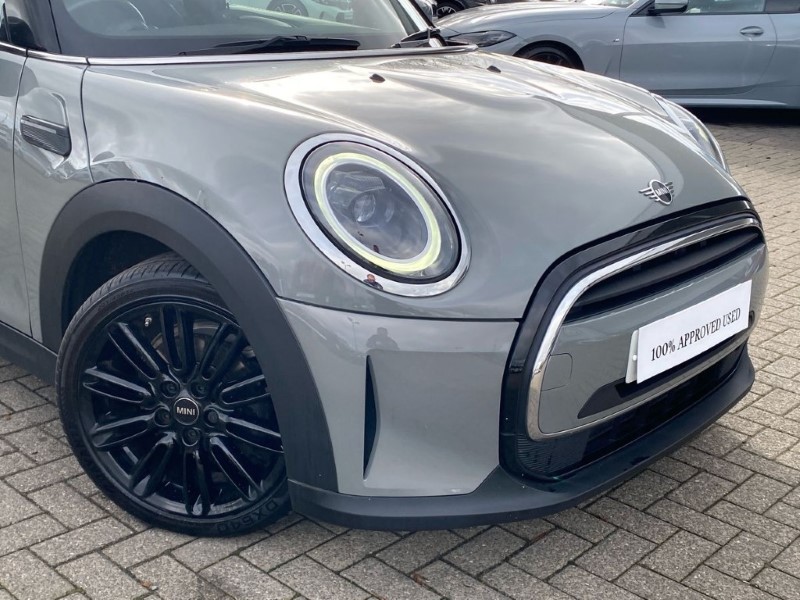 2022 (72) MINI HATCHBACK 1.5 Cooper Exclusive 3dr Auto 5104567