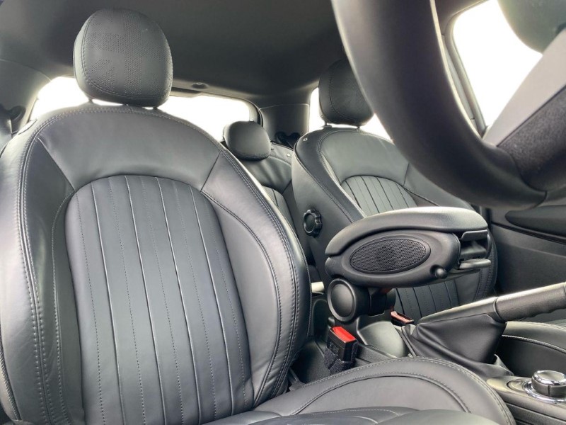 2022 (72) MINI HATCHBACK 1.5 Cooper Exclusive 3dr Auto 5104540