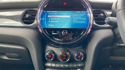 2022 (72) MINI HATCHBACK 1.5 Cooper Exclusive 3dr Auto 5104556