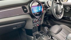 2022 (72) MINI HATCHBACK 1.5 Cooper Exclusive 3dr Auto 5104536