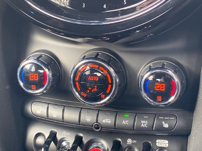 2022 (72) MINI HATCHBACK 1.5 Cooper Exclusive 3dr Auto 5104557