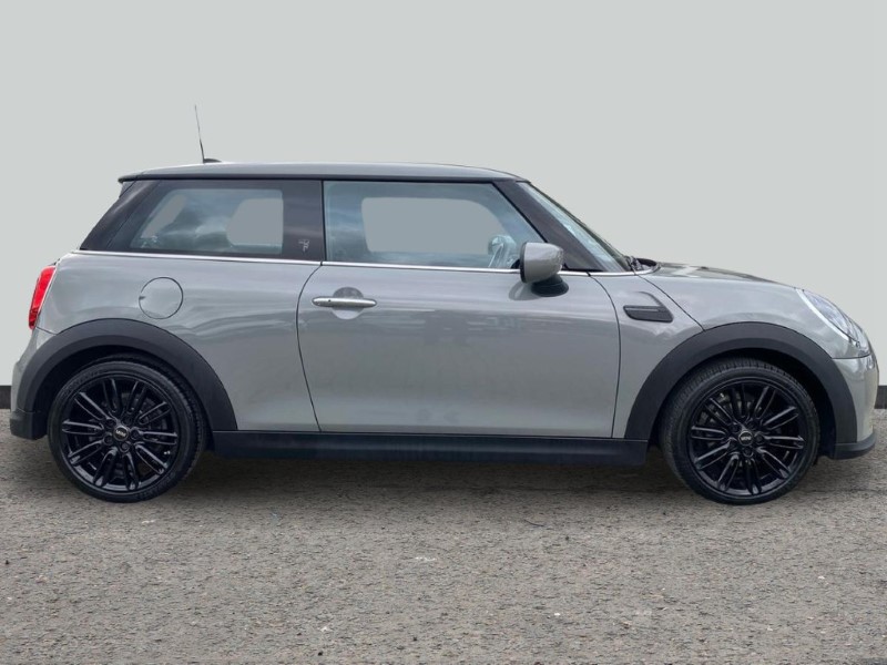 2022 (72) MINI HATCHBACK 1.5 Cooper Exclusive 3dr Auto 5104532