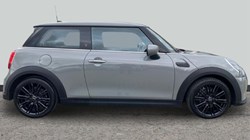 2022 (72) MINI HATCHBACK 1.5 Cooper Exclusive 3dr Auto 5104532