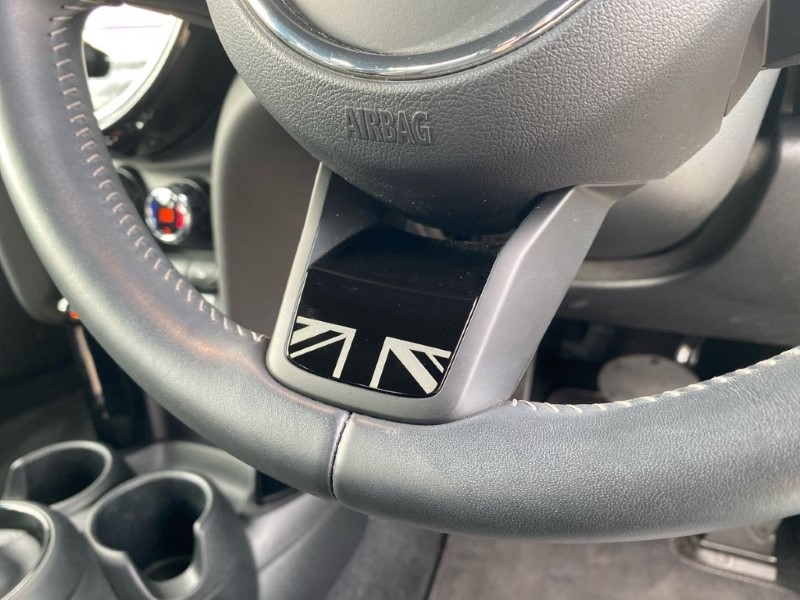 2022 (72) MINI HATCHBACK 1.5 Cooper Exclusive 3dr Auto 5104564