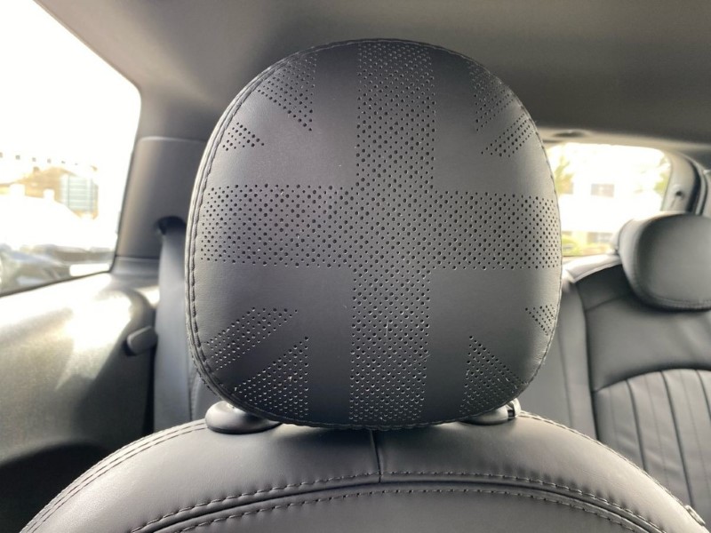 2022 (72) MINI HATCHBACK 1.5 Cooper Exclusive 3dr Auto 5104565