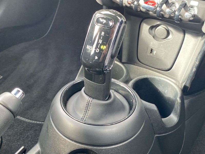 2022 (72) MINI HATCHBACK 1.5 Cooper Exclusive 3dr Auto 5104561