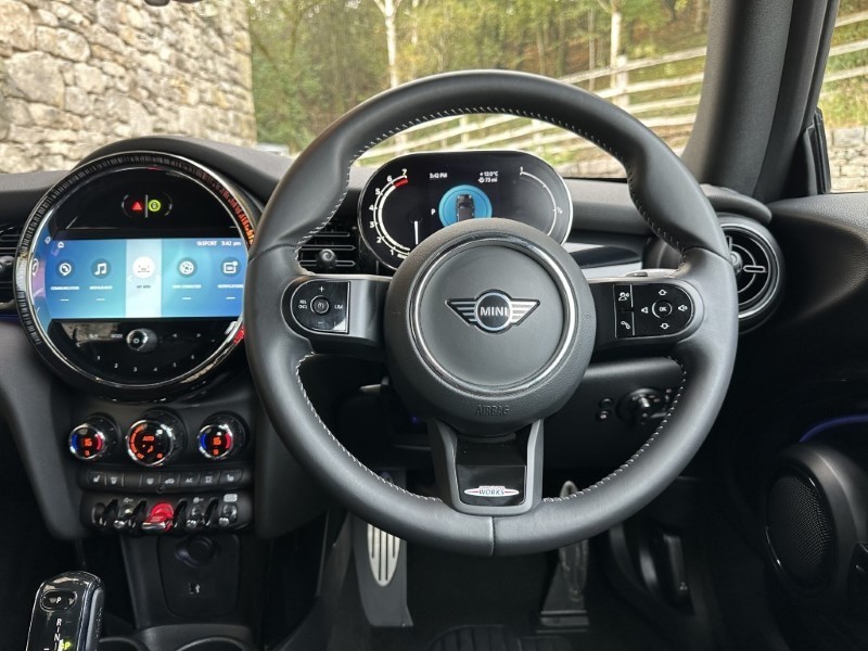 2023 (73) MINI CONVERTIBLE 1.5 Cooper Sport Premium 2dr Auto 5051608