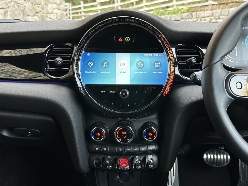 2023 (73) MINI CONVERTIBLE 1.5 Cooper Sport Premium 2dr Auto 5051611