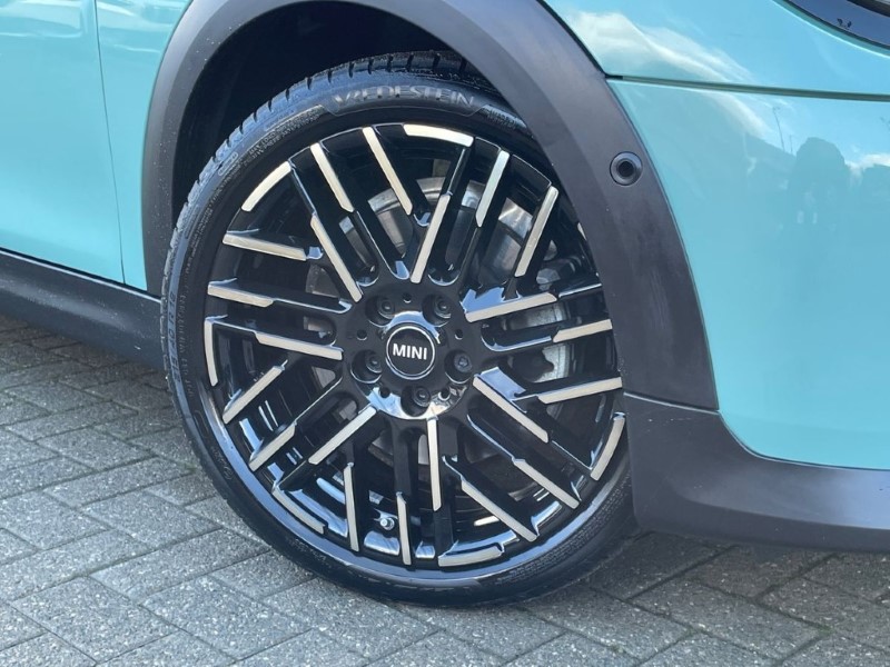 2024 (24) MINI COOPER 2.0 S Exclusive 3dr Auto 5069254