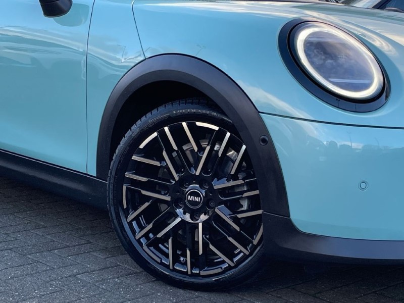 2024 (24) MINI COOPER 2.0 S Exclusive 3dr Auto 5069251