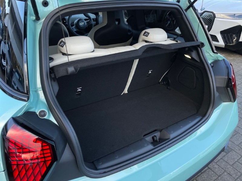 2024 (24) MINI COOPER 2.0 S Exclusive 3dr Auto 5069250