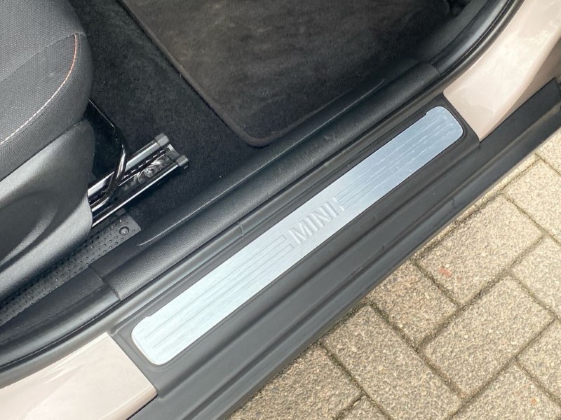 2023 (23) MINI HATCHBACK 1.5 Cooper Classic Premium 5dr Auto 5078893