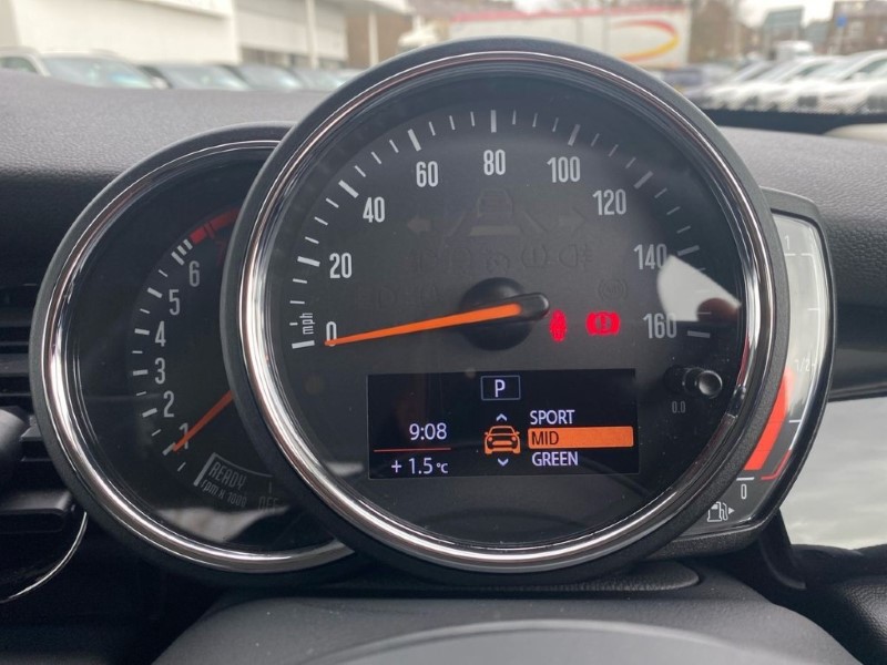 2023 (23) MINI HATCHBACK 1.5 Cooper Classic Premium 5dr Auto 5078886