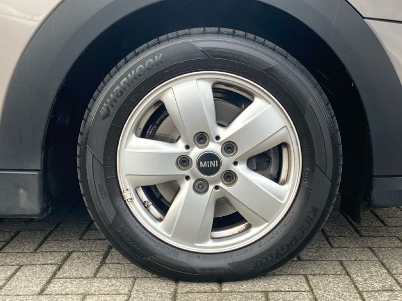 2023 (23) MINI HATCHBACK 1.5 Cooper Classic Premium 5dr Auto 5078871