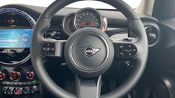 2023 (23) MINI HATCHBACK 1.5 Cooper Classic Premium 5dr Auto 5078862