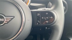 2023 (23) MINI HATCHBACK 1.5 Cooper Classic Premium 5dr Auto 5078875