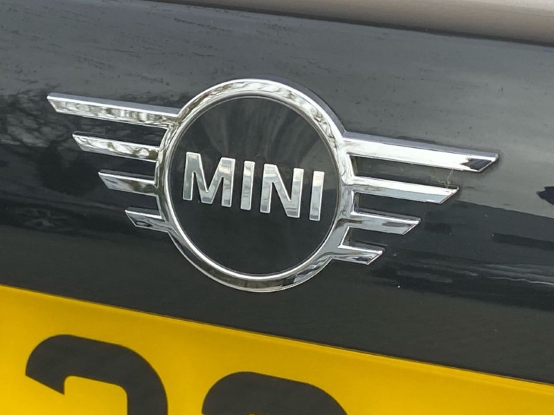 2023 (23) MINI HATCHBACK 1.5 Cooper Classic Premium 5dr Auto 5078899