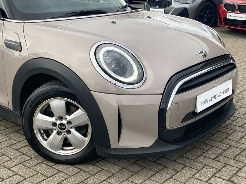 2023 (23) MINI HATCHBACK 1.5 Cooper Classic Premium 5dr Auto 5078895