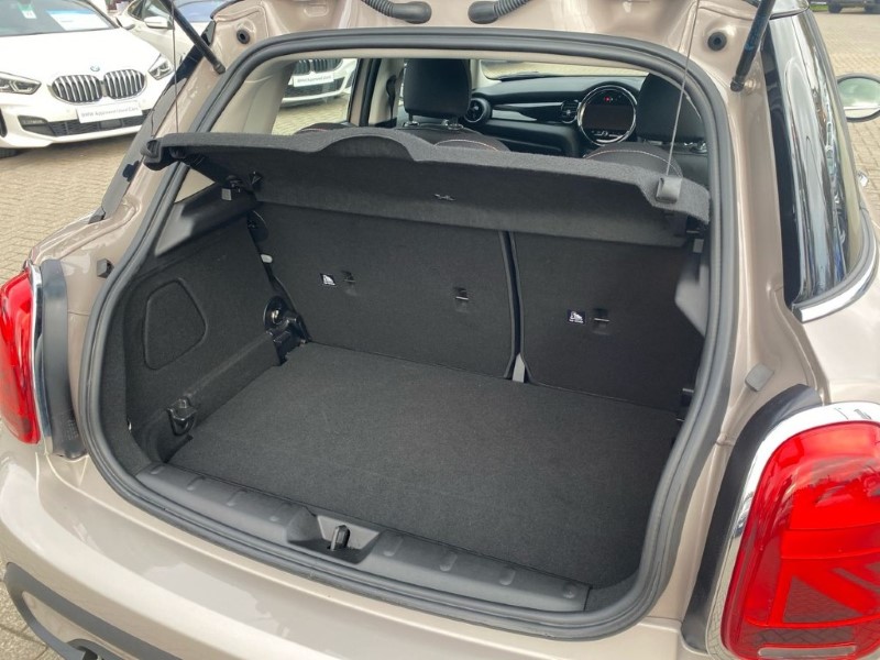 2023 (23) MINI HATCHBACK 1.5 Cooper Classic Premium 5dr Auto 5078894