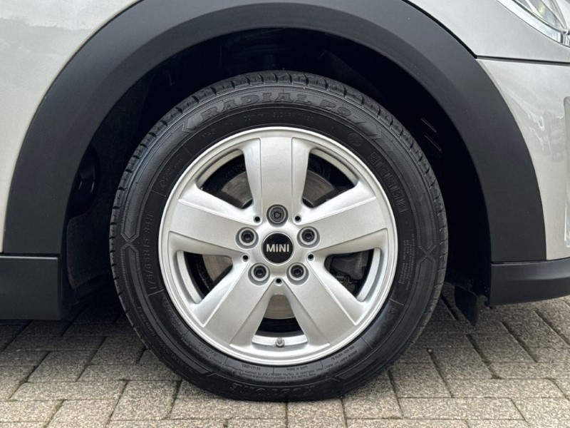 2023 (23) MINI HATCHBACK 1.5 Cooper Classic 3dr Auto 5162060