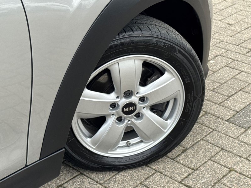 2023 (23) MINI HATCHBACK 1.5 Cooper Classic 3dr Auto 5162089