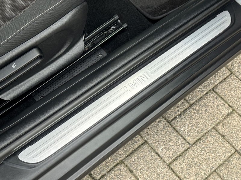 2023 (23) MINI HATCHBACK 1.5 Cooper Classic 3dr Auto 5162080