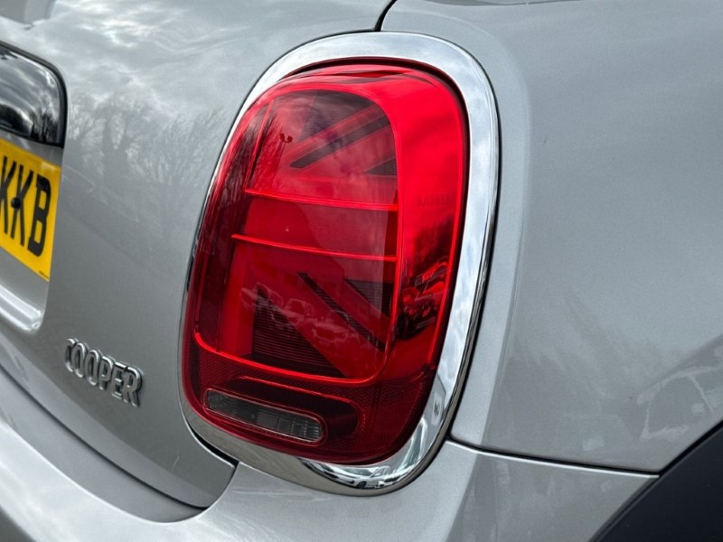 2023 (23) MINI HATCHBACK 1.5 Cooper Classic 3dr Auto 5162087