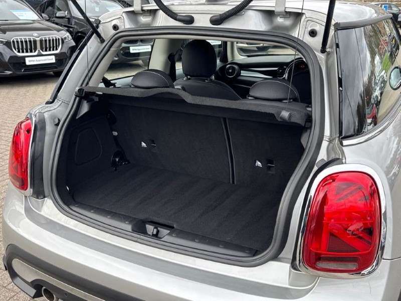 2023 (23) MINI HATCHBACK 1.5 Cooper Classic 3dr Auto 5162081