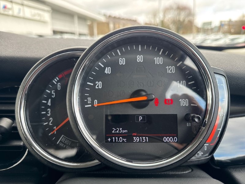 2023 (23) MINI HATCHBACK 1.5 Cooper Classic 3dr Auto 5162055