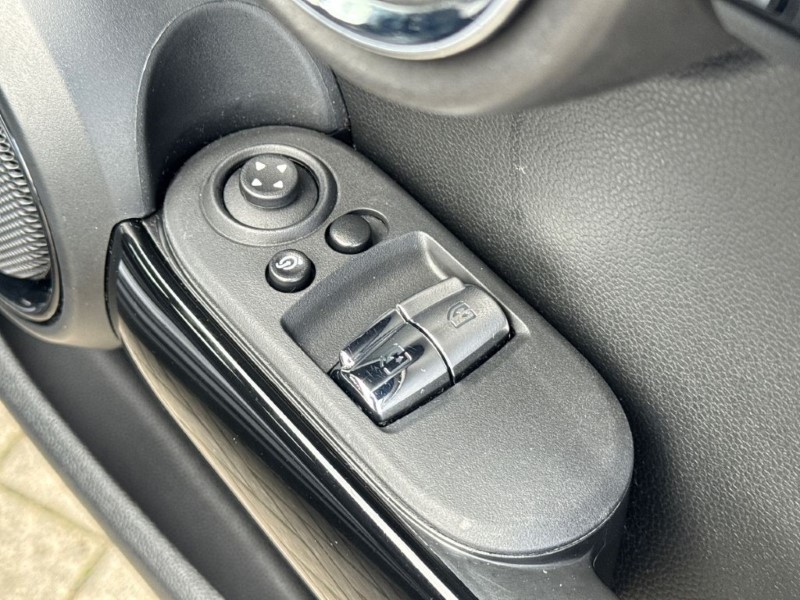 2023 (23) MINI HATCHBACK 1.5 Cooper Classic 3dr Auto 5162068