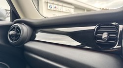 2023 (23) MINI HATCHBACK 1.5 Cooper Classic 3dr Auto 5162077