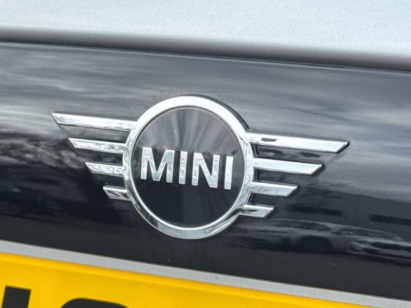 2023 (23) MINI HATCHBACK 1.5 Cooper Classic 3dr Auto 5162085