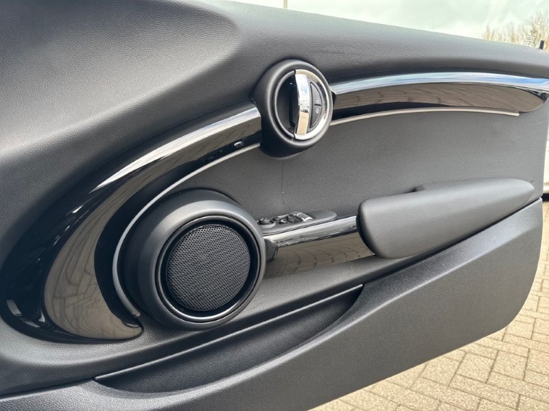 2023 (23) MINI HATCHBACK 1.5 Cooper Classic 3dr Auto 5162067