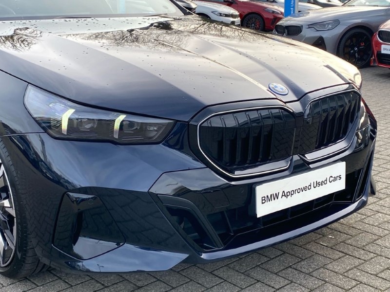 2025 (75) BMW 5 SERIES 530e M Sport Pro 5dr Auto 5076628