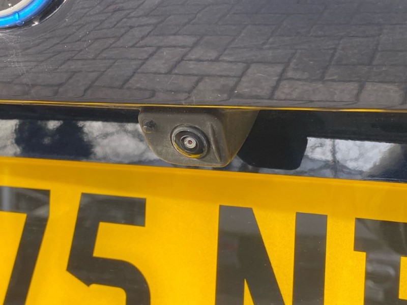 2025 (75) BMW 5 SERIES 530e M Sport Pro 5dr Auto 5076626