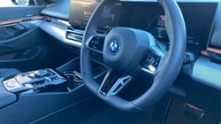 2025 (75) BMW 5 SERIES 530e M Sport Pro 5dr Auto 5076592