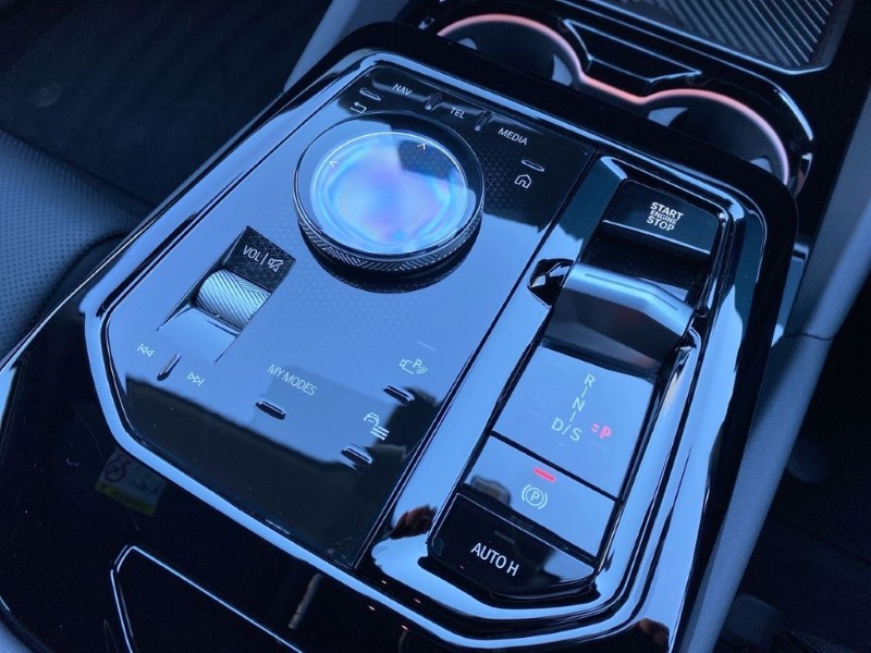 2025 (75) BMW 5 SERIES 530e M Sport Pro 5dr Auto 5057749