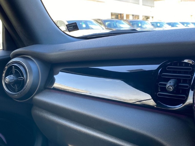 2024 (73) MINI CONVERTIBLE 1.5 Cooper Sport Premium 2dr Auto 5072665