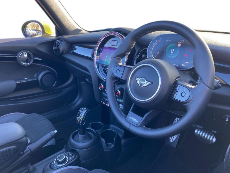 2024 (73) MINI CONVERTIBLE 1.5 Cooper Sport Premium 2dr Auto 5072641