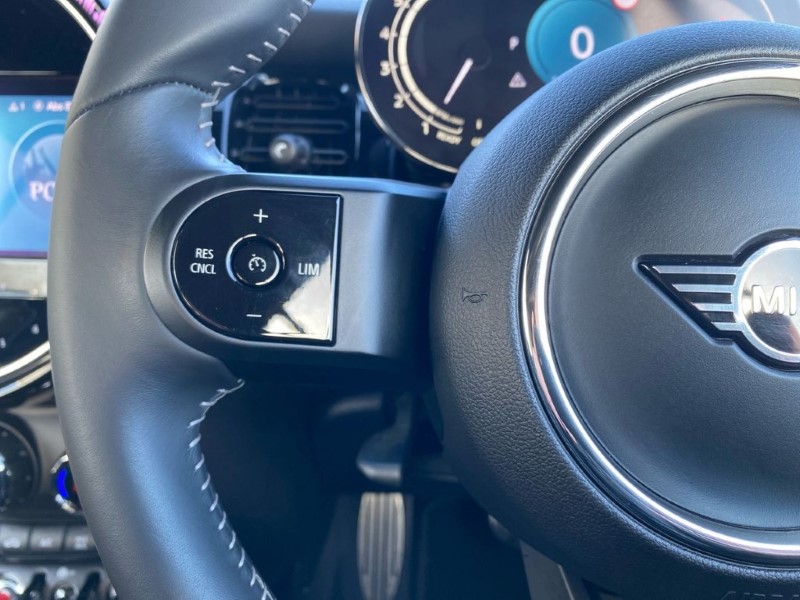 2024 (73) MINI CONVERTIBLE 1.5 Cooper Sport Premium 2dr Auto 5072652