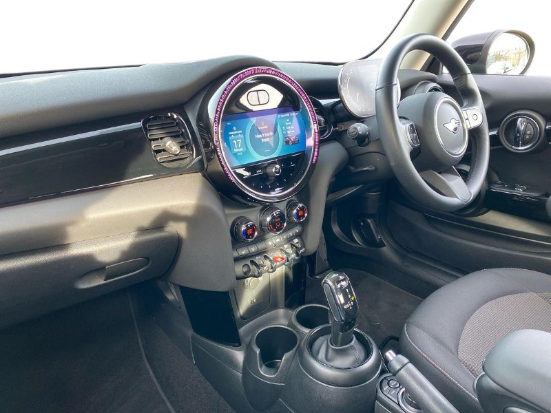 2022 (72) MINI HATCHBACK 1.5 Cooper Classic 3dr Auto 5073913