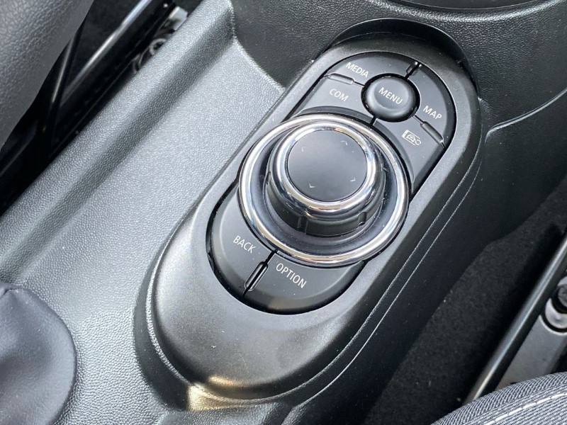 2022 (72) MINI HATCHBACK 1.5 Cooper Classic 3dr Auto 5073939