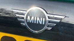 2022 (72) MINI HATCHBACK 1.5 Cooper Classic 3dr Auto 5073948
