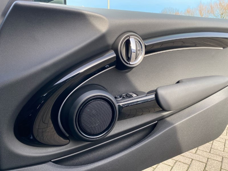 2022 (72) MINI HATCHBACK 1.5 Cooper Classic 3dr Auto 5073927