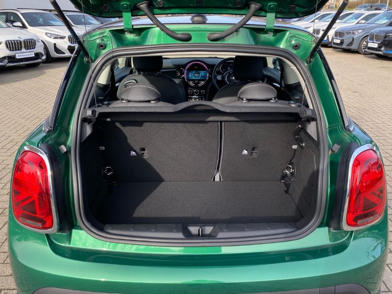 2022 (72) MINI HATCHBACK 1.5 Cooper Classic 3dr Auto 5073919