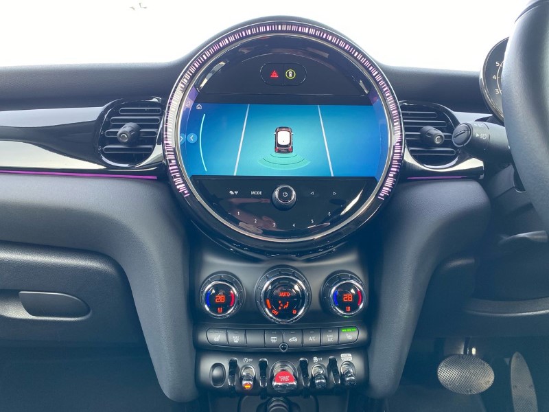 2022 (72) MINI HATCHBACK 1.5 Cooper Classic 3dr Auto 5073932