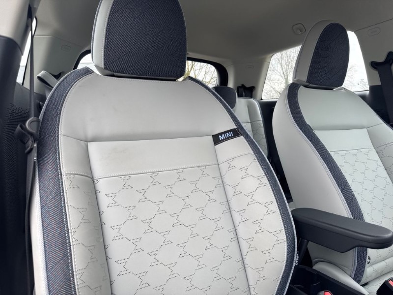2024 (74) MINI COOPER 160kW SE Classic 54kWh 3dr Auto 5162013