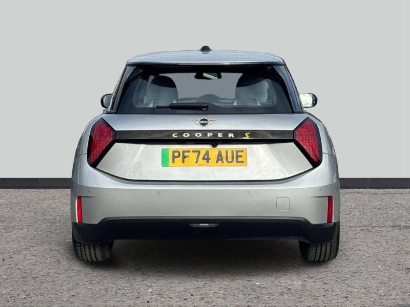 2024 (74) MINI COOPER 160kW SE Classic 54kWh 3dr Auto 5162004